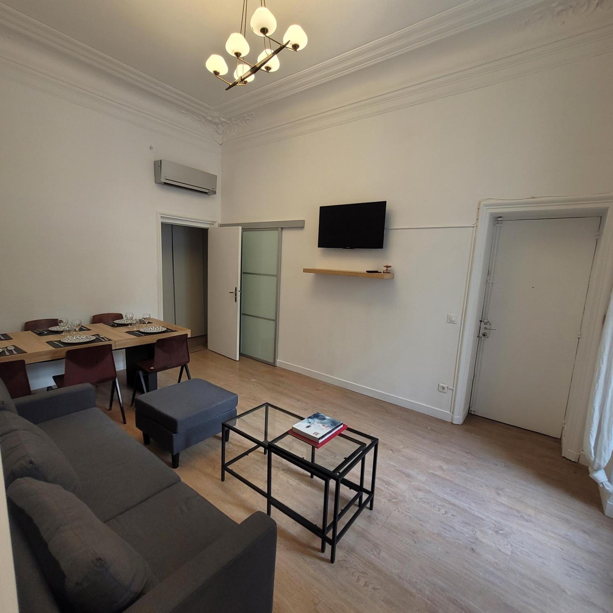 Bel Appartement Champs Elysees Avec 2 Chambres 파리 외부 사진