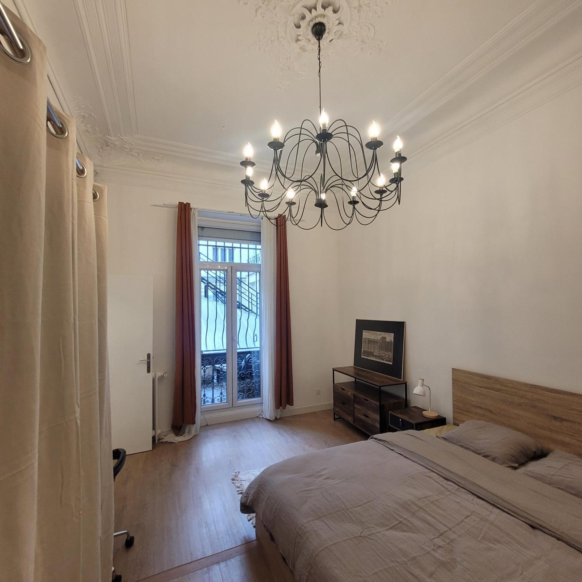 Bel Appartement Champs Elysees Avec 2 Chambres 파리 외부 사진